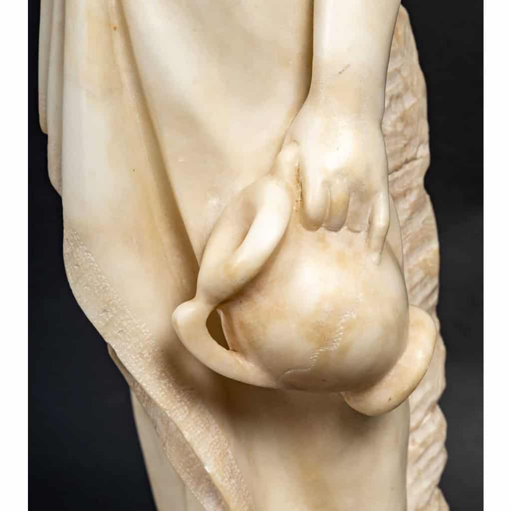 Statue en albatre « Porteuse d’eau », XIXème-XXème siècle | Biron Statue en albatre "Porteuse d'eau", XIXème-XXème siècle