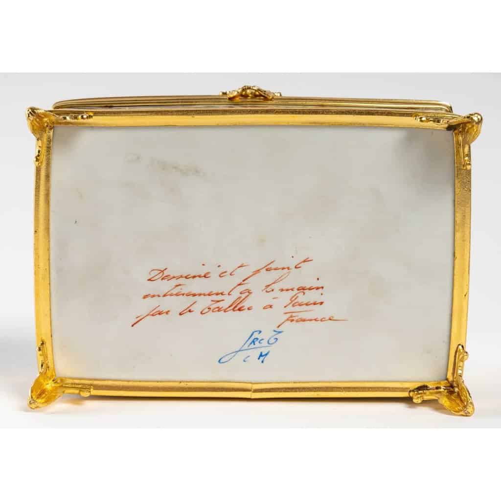 Bonbonnière rectangulaire « Baron Jordan » par Le Tallec, XXème siècle | Biron Bonbonnière rectangulaire "Baron Jordan" par Le Tallec, XXème siècle
