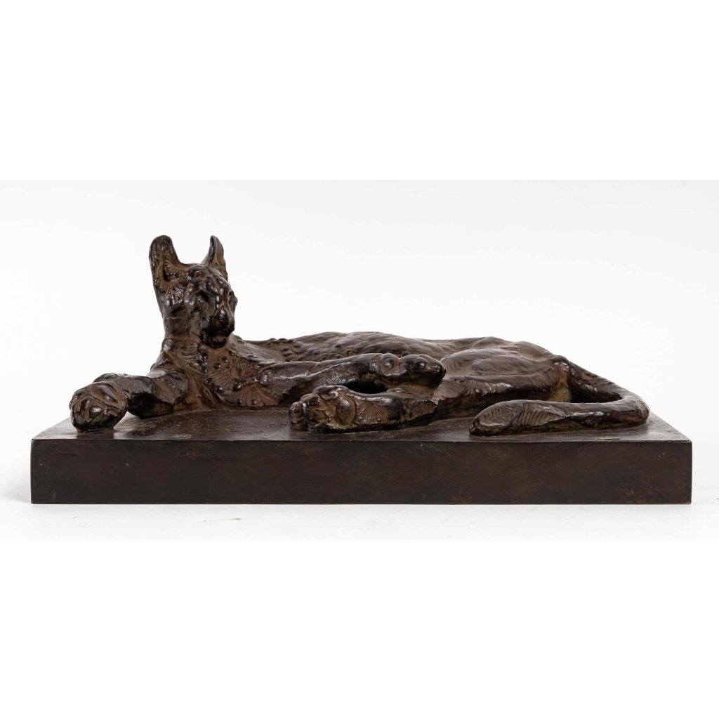 Serval couché, bronze signé Thierry Van Ryswyck, XXème siècle | Biron Serval couché, bronze signé Thierry Van Ryswyck, XXème siècle