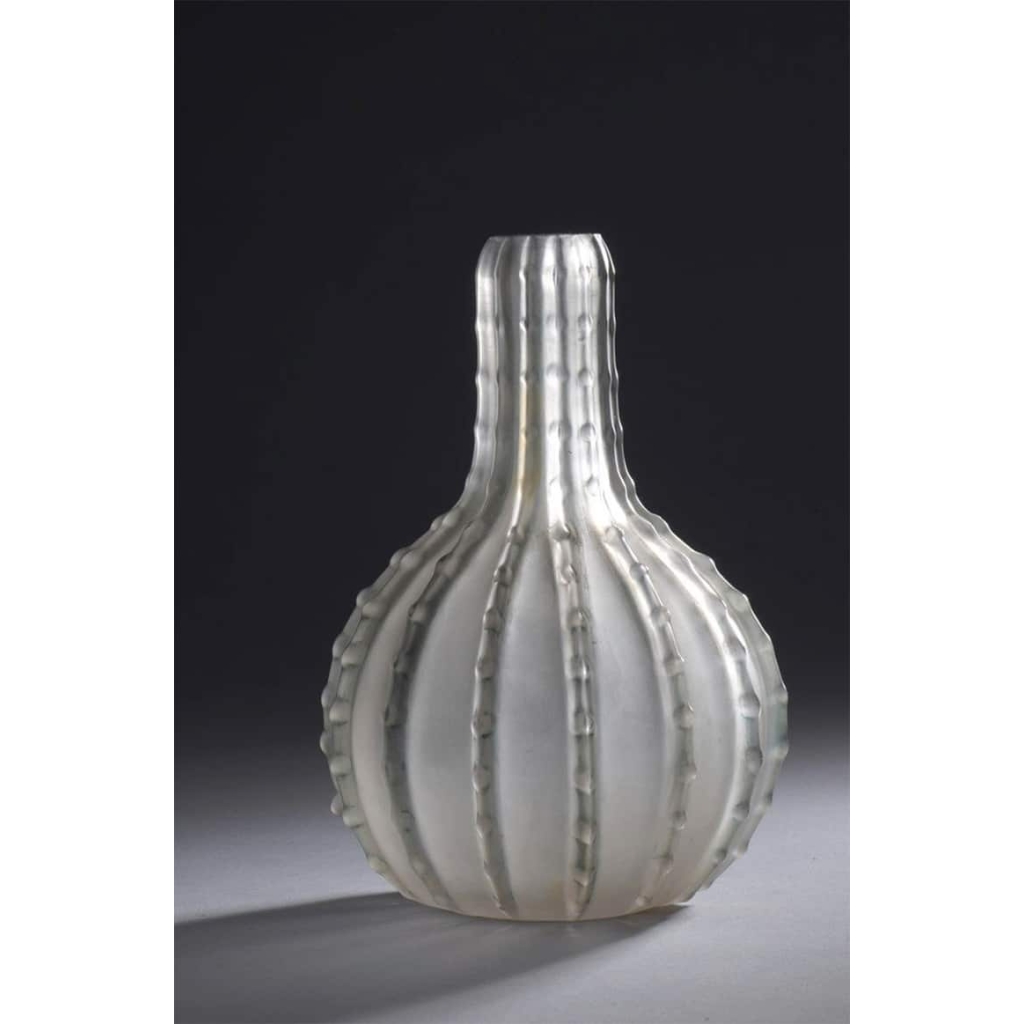 René LALIQUE : Vase « Dentelé » – 1912 | Biron René LALIQUE : Vase « Dentelé » - 1912