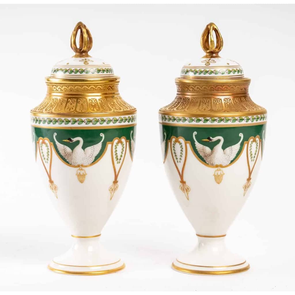 Service en porcelaine de Limoges, style Empire XIXème