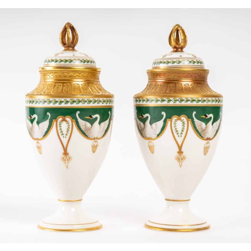 Service en porcelaine de Limoges, style Empire XIXème