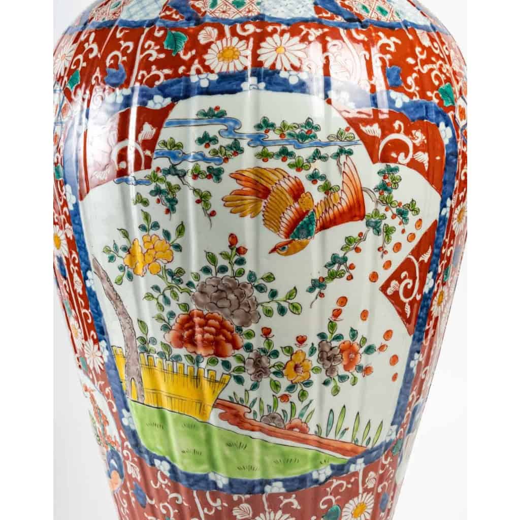 Potiche couverte en porcelaine du Japon, circa 1900 | Biron Potiche couverte en porcelaine du Japon, circa 1900