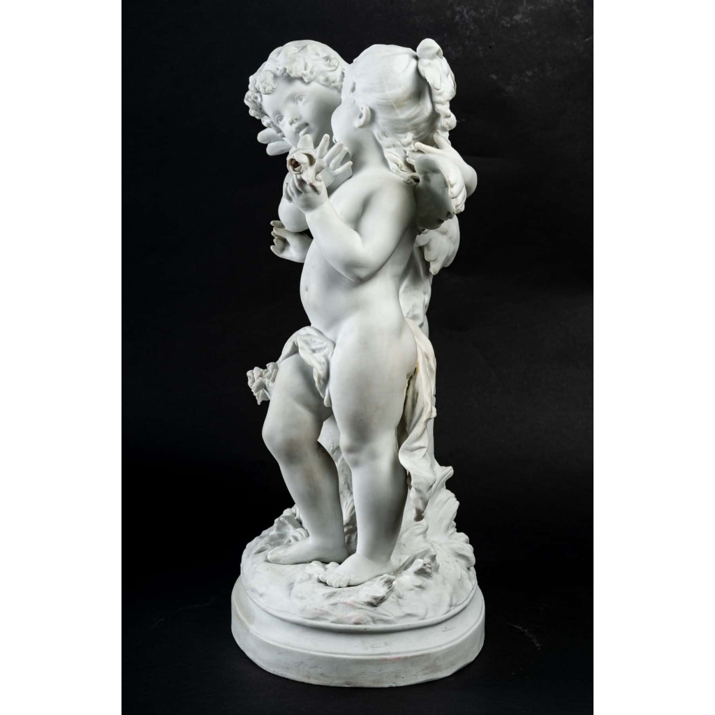 Sculpture biscuit « Amours aux fleurs » | Biron Sculpture biscuit "Amours aux fleurs"