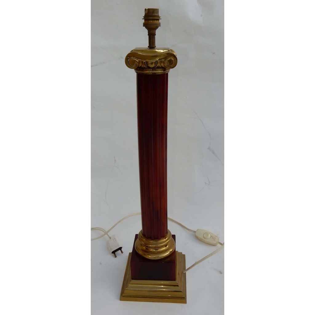 1950/70 Paire De Lampes Maison Jansen, Laiton et Bakélite, Couleur Ambré | Biron 1950/70 Paire De Lampes Maison Jansen, Laiton et Bakélite, Couleur Ambré