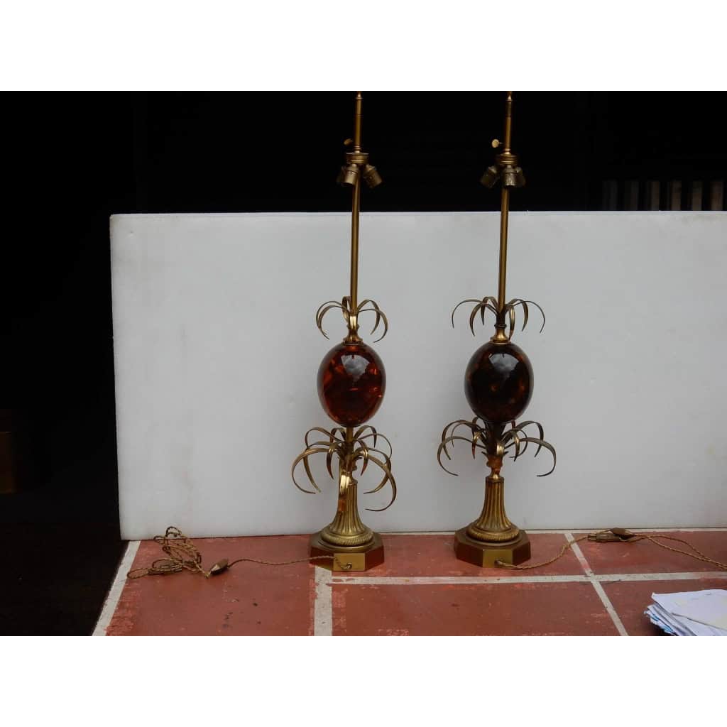 1950/70 Paire de Lampes en Bronze et Oeuf en Resine Fractable Signée Charles | Biron 1950/70 Paire de Lampes en Bronze et Oeuf en Resine Fractable Signée Charles