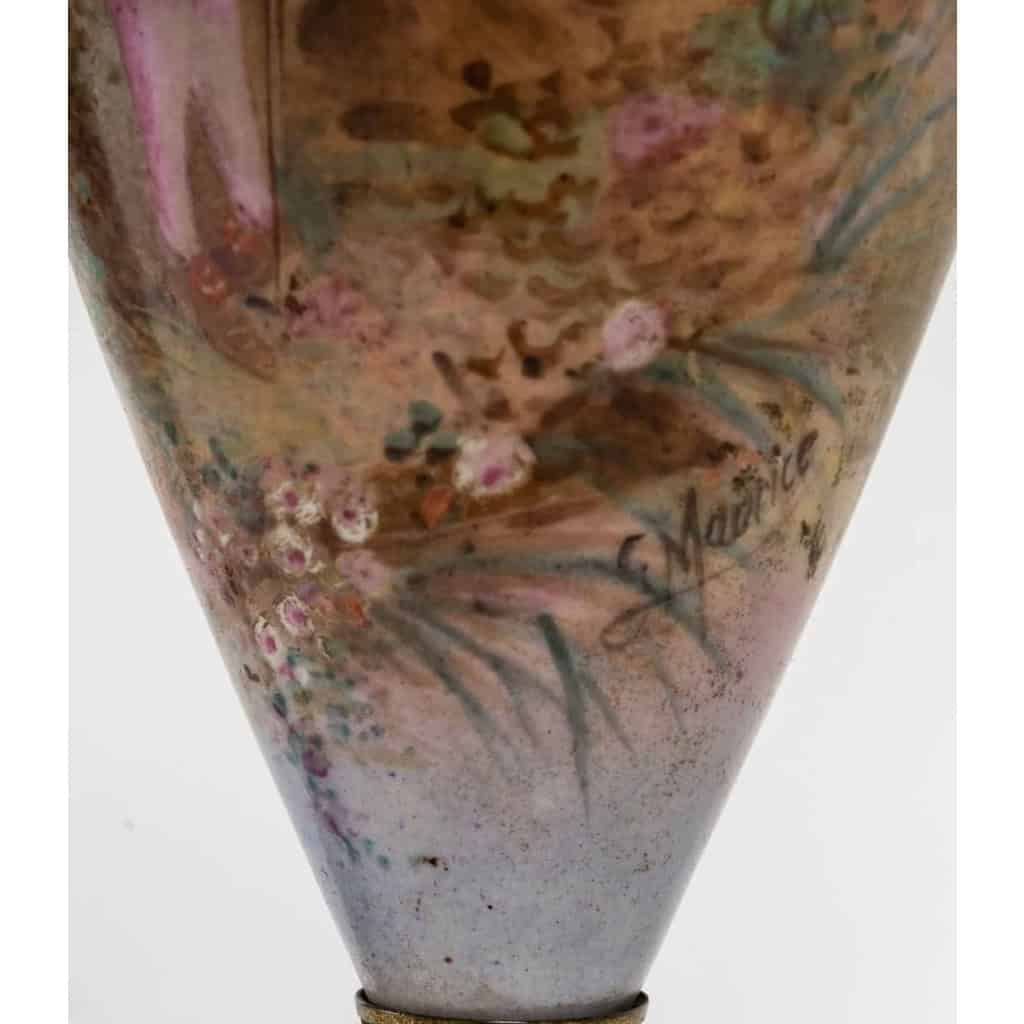 Paire de vases en porcelaine de Sèvres, XIXème siècle | Biron Paire de vases en porcelaine de Sèvres, XIXème siècle