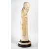Sculpture en ivoire de goût chinois, XIXème siècle | Biron Sculpture en ivoire de goût chinois, XIXème siècle