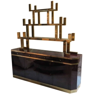 1970′ Buffet Style Aldo Tura Laqué Violine Roméo avec Étagère en Laiton Doré Japonisante | Biron |||||||||