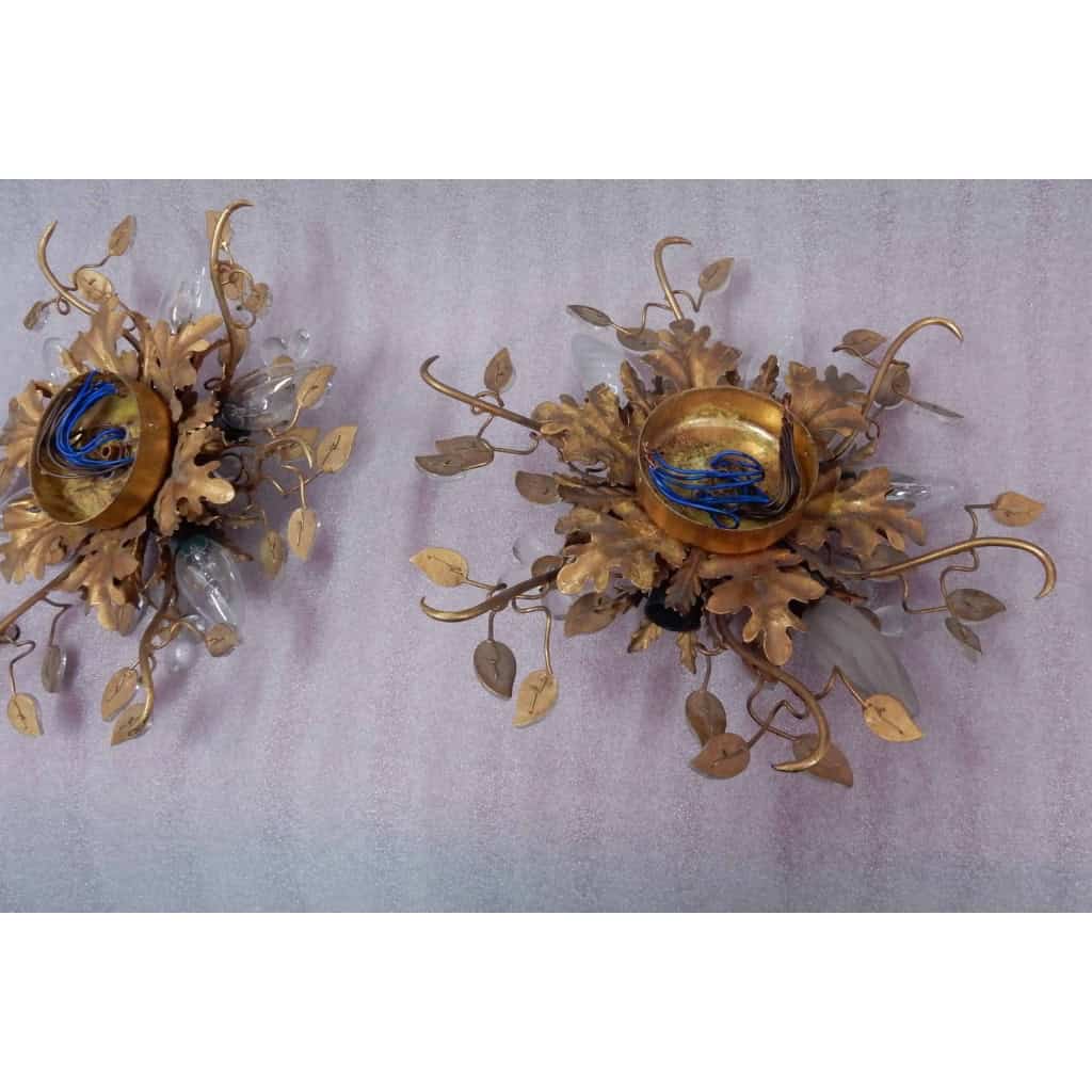 1970′ Paire De Plafonniers ou Appliques à Décor de Feuilles en Métal Et Verre Maison Baguès Ou Banci | Biron 1970′ Paire De Plafonniers ou Appliques à Décor de Feuilles en Métal Et Verre Maison Baguès Ou Banci