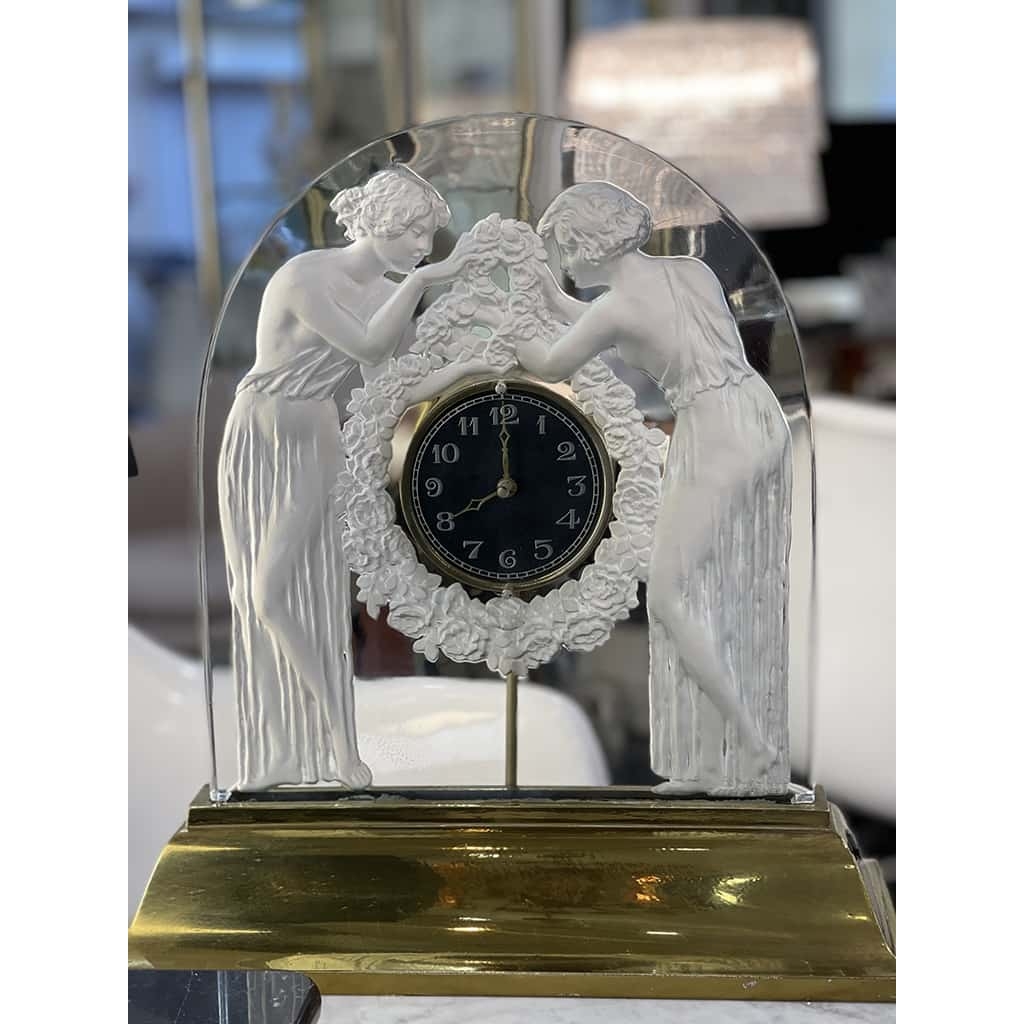 René LALIQUE Pendule électrique « Les deux figurines » – 1926 | Biron René LALIQUE Pendule électrique « Les deux figurines » - 1926