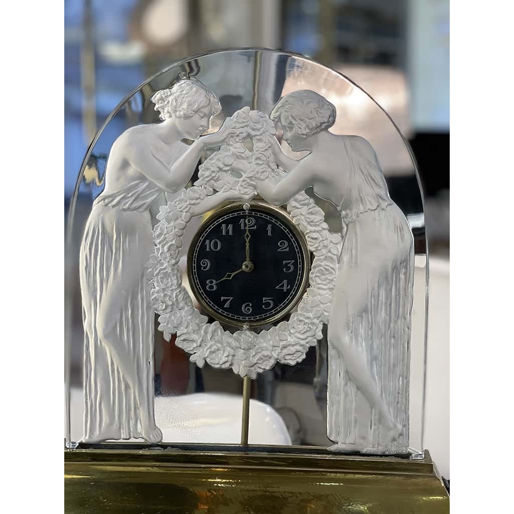 René LALIQUE Pendule électrique « Les deux figurines » – 1926 | Biron René LALIQUE Pendule électrique « Les deux figurines » - 1926