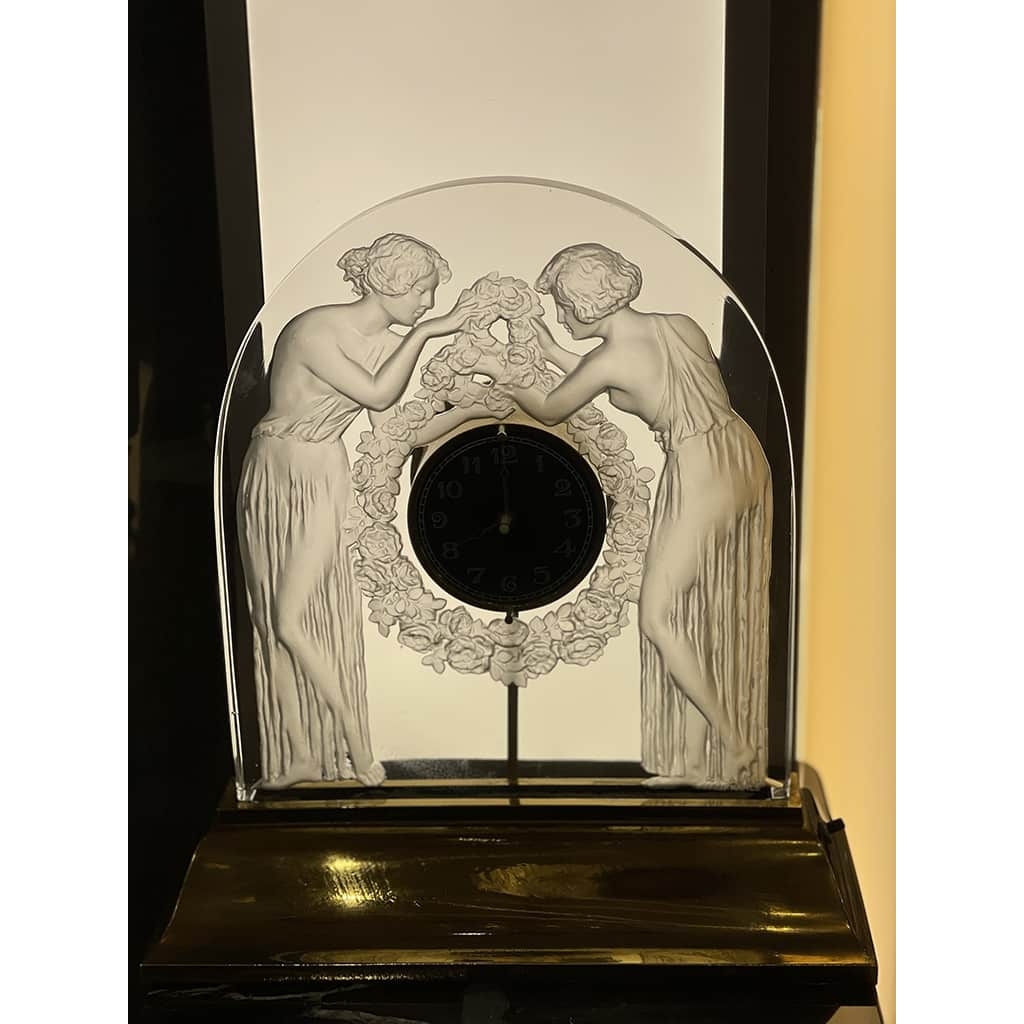 René LALIQUE Pendule électrique « Les deux figurines » – 1926 | Biron René LALIQUE Pendule électrique « Les deux figurines » - 1926