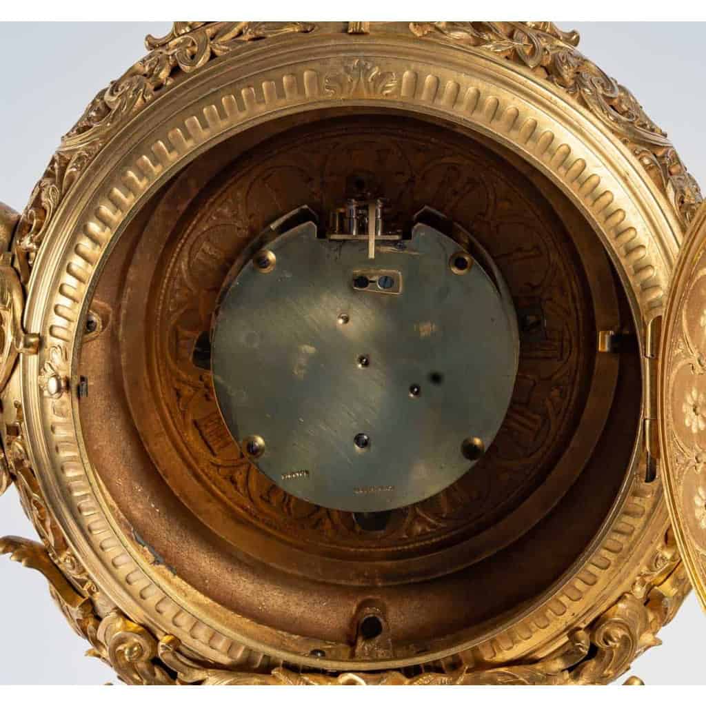 Une garniture de style renaissance en bronze doré fin XIXème siècle | Biron Une garniture de style renaissance en bronze doré fin XIXème siècle
