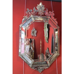 Miroir Vénitien Octogonal Avec Couronne