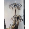 1970′ Lampadaire Palmier en Laiton Et fer Patiné Maison Jansen 3 Têtes Style Brutaliste H 170 cm | Biron 1970′ Lampadaire Palmier en Laiton Et fer Patiné Maison Jansen 3 Têtes Style Brutaliste H 170 cm