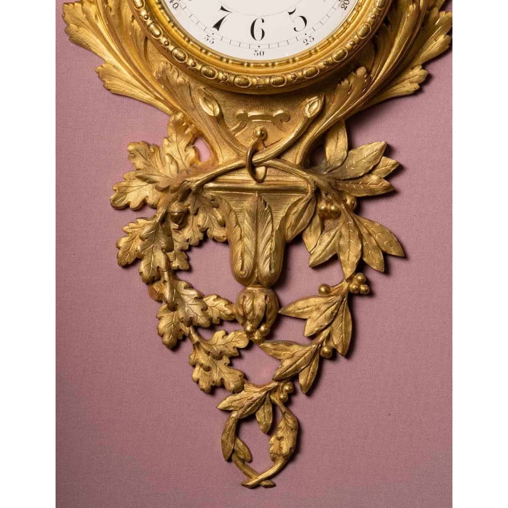 Important cartel d’applique en bronze doré d’époque louis XVI | Biron Important cartel d’applique en bronze doré d’époque louis XVI