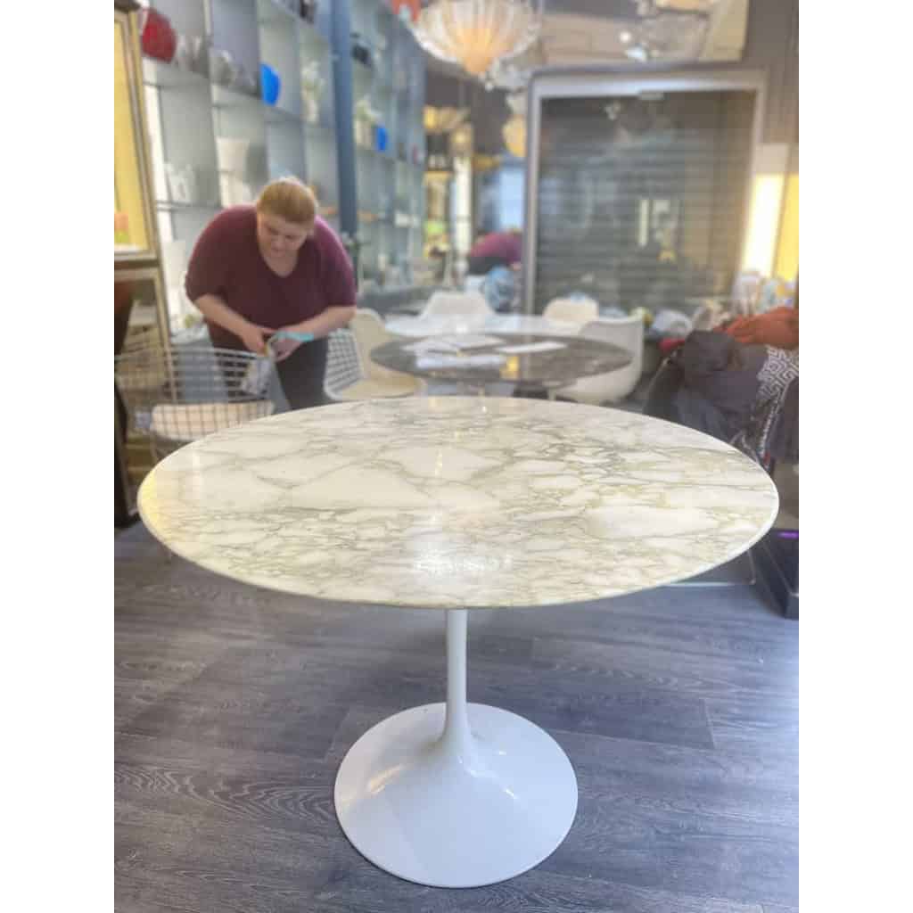 Eero SAARINEN pour KNOLL : Table de salle à manger | Biron Eero SAARINEN pour KNOLL : Table de salle à manger