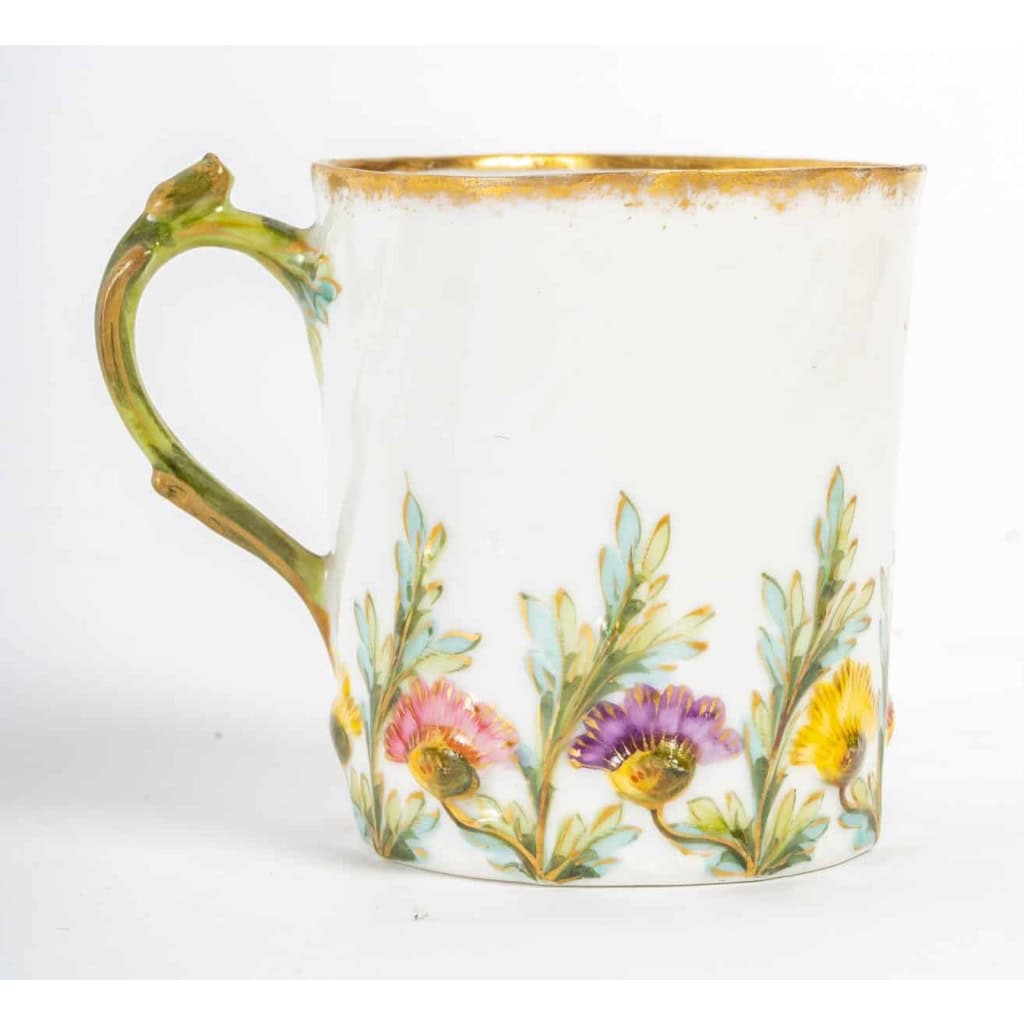 8 tasses art nouveau, Bac et Perigault (1875-1897) | Biron 8 tasses art nouveau, Bac et Perigault (1875-1897)