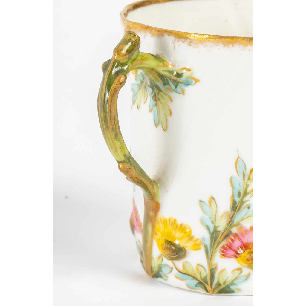 8 tasses art nouveau, Bac et Perigault (1875-1897) | Biron 8 tasses art nouveau, Bac et Perigault (1875-1897)