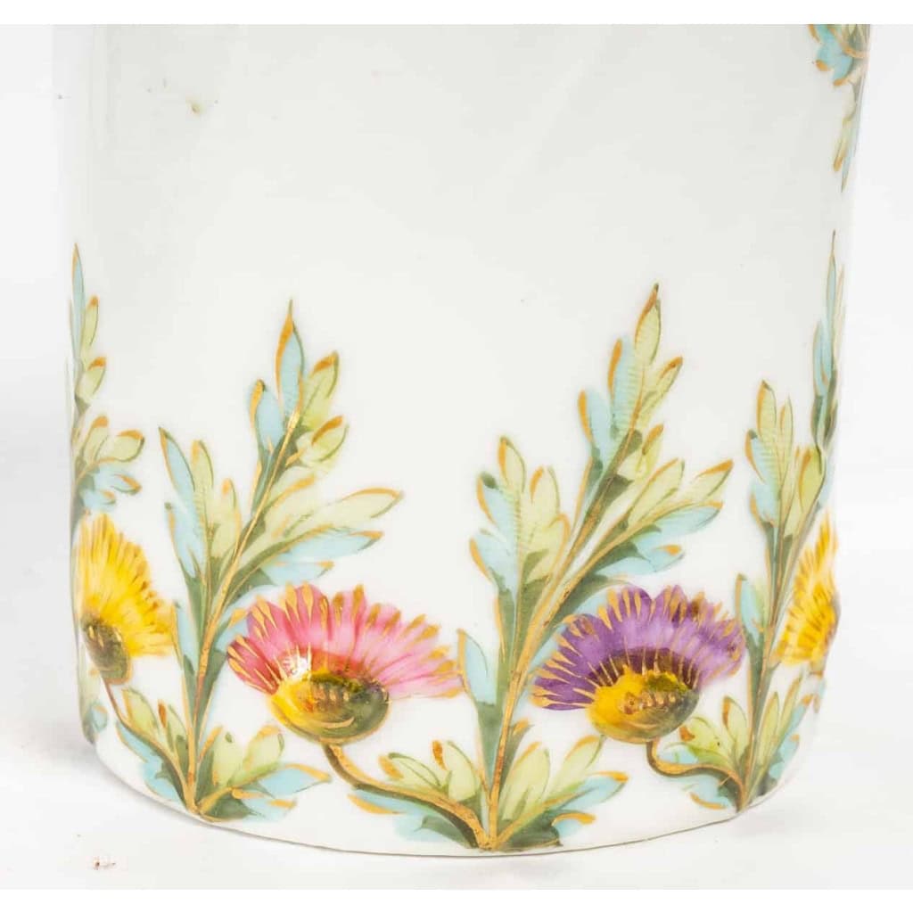 8 tasses art nouveau, Bac et Perigault (1875-1897) | Biron 8 tasses art nouveau, Bac et Perigault (1875-1897)
