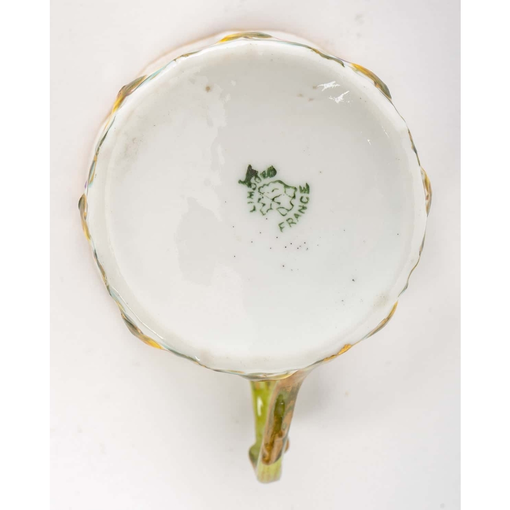 8 tasses art nouveau, Bac et Perigault (1875-1897) | Biron 8 tasses art nouveau, Bac et Perigault (1875-1897)
