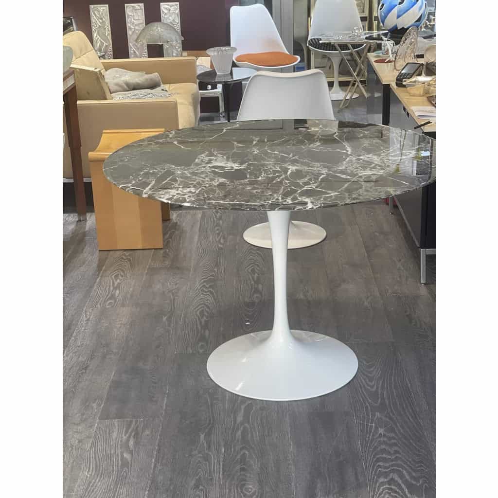 Knoll & Eero Saarinen , Table « Tulip » Marbre Vert imperial 107 cm | Biron Knoll & Eero Saarinen , Table "Tulip" Marbre Vert imperial 107 cm