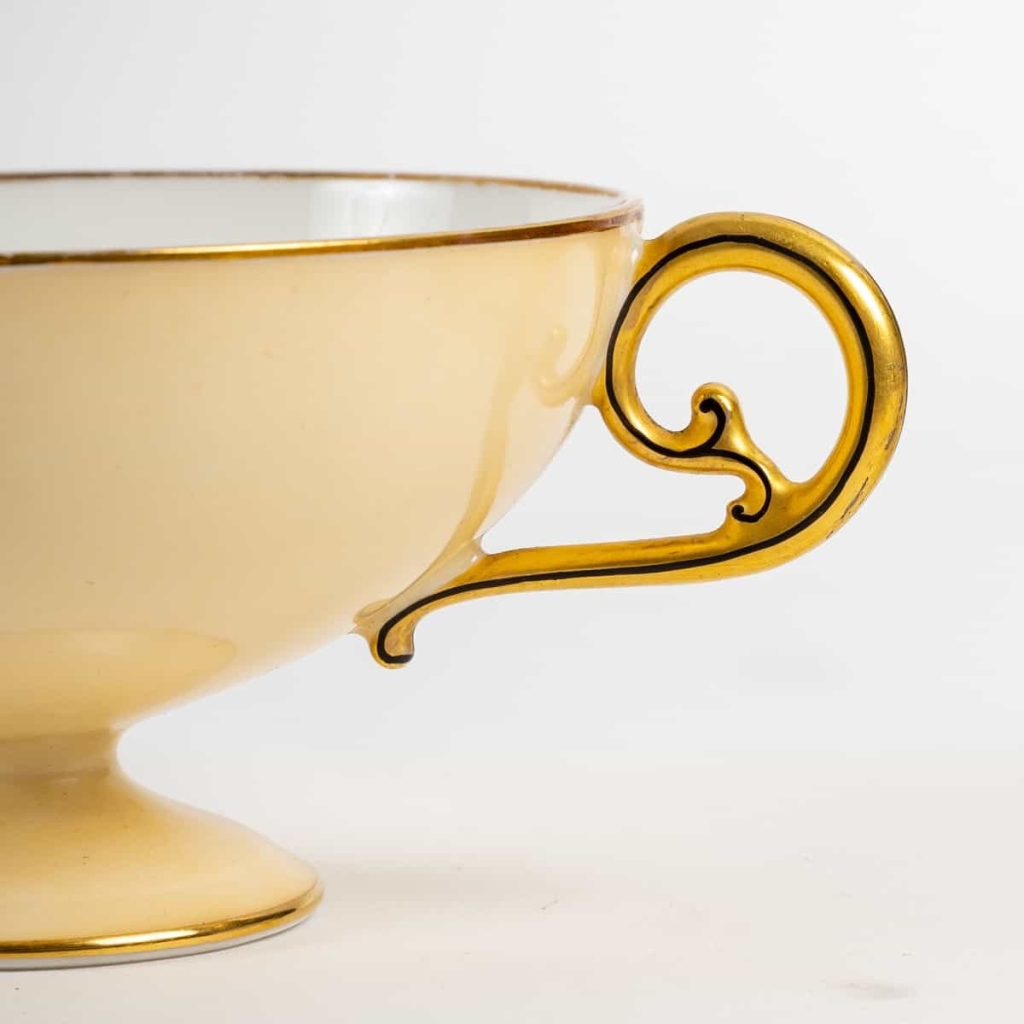 10 tasses Jean Pouyat de Limoges, autour de 1870 | Biron 10 tasses Jean Pouyat de Limoges, autour de 1870