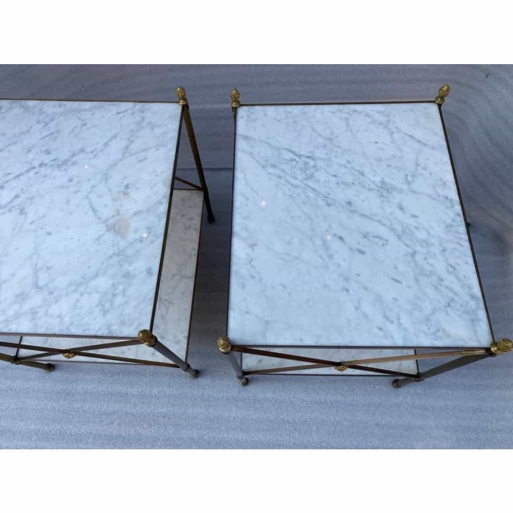 1950/70′ Paire De Bouts De Canapés en Laiton à 2 Niveaux Maison Baguès Plateaux Marbre Blanc Veiné 42 X 50 X H 54 cm
