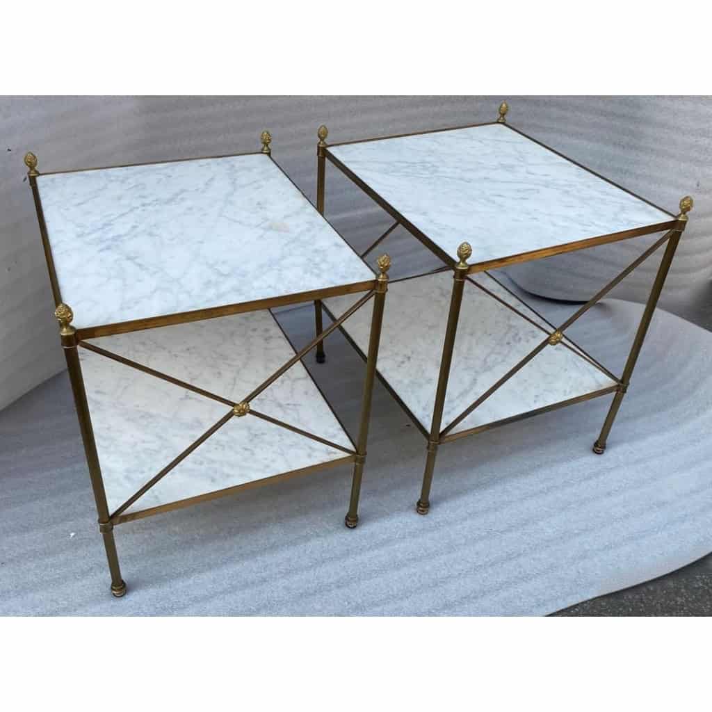 1950/70′ Paire De Bouts De Canapés en Laiton à 2 Niveaux Maison Baguès Plateaux Marbre Blanc Veiné 42 X 50 X H 54 cm