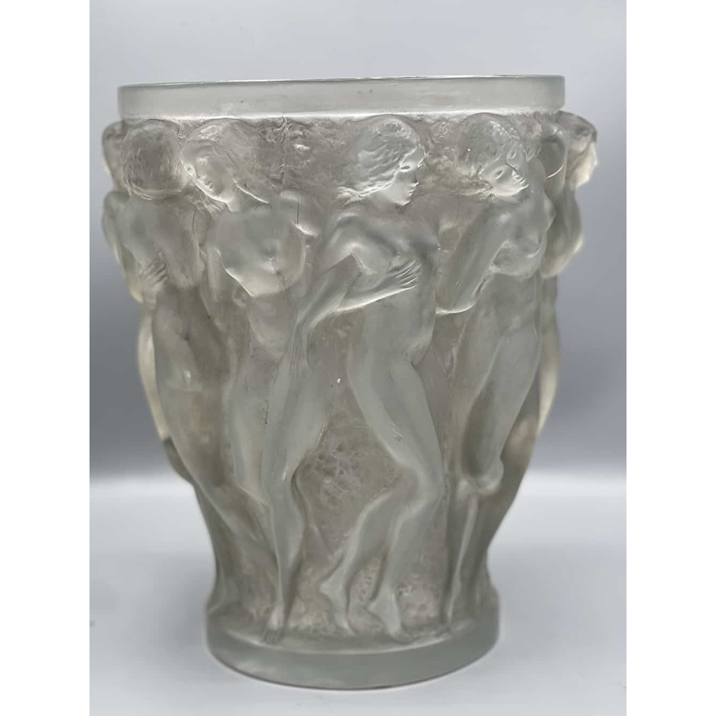 René Lalique, Vase » Bacchantes « , 1940. | Biron René Lalique, Vase " Bacchantes ", 1940.