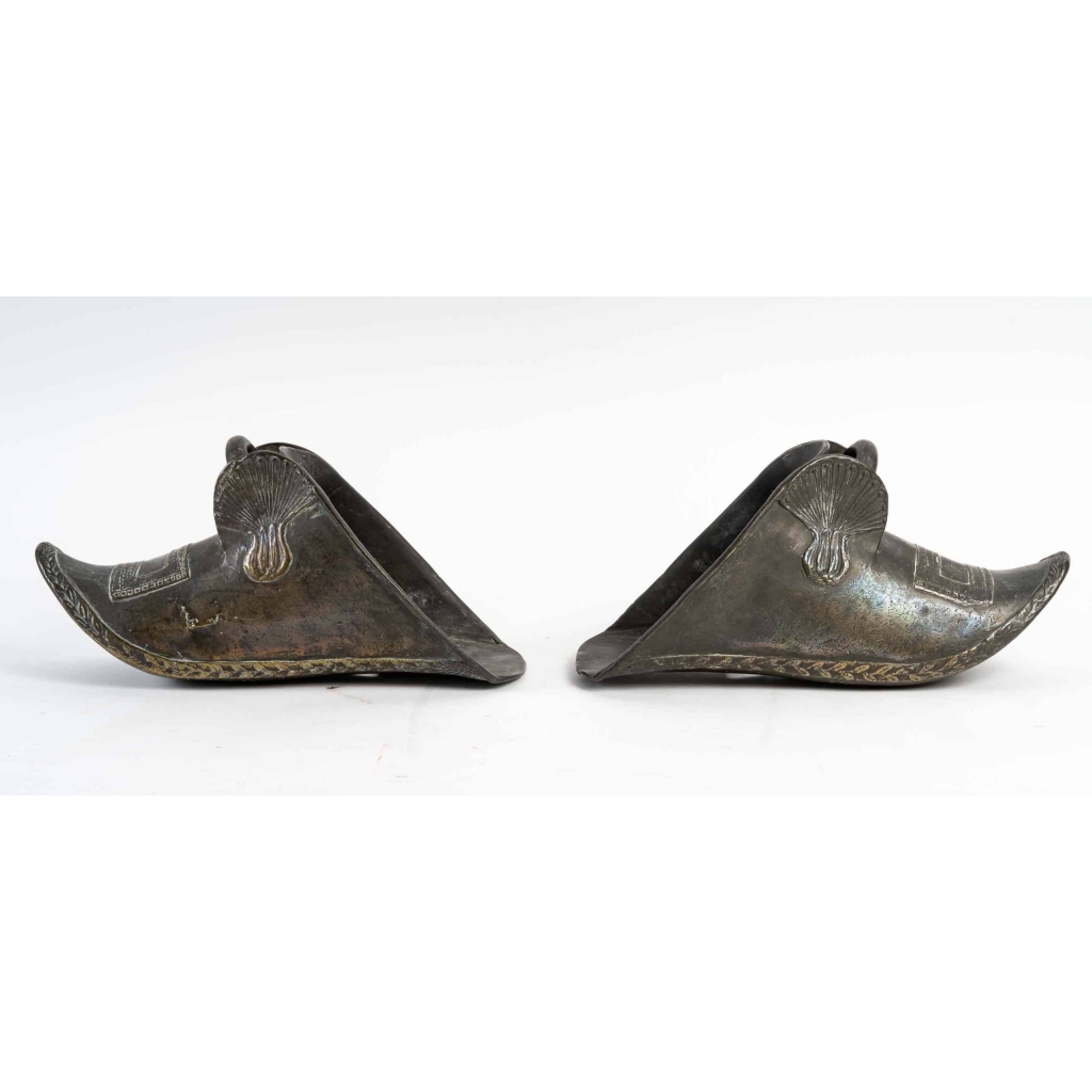 Paire d’étriers en bronze, XIXème siècle | Biron Paire d'étriers en bronze, XIXème siècle