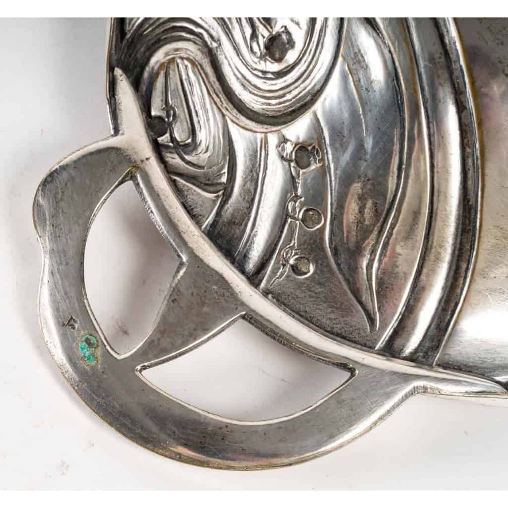 Coupe en métal argenté, 1900 | Biron Coupe en métal argenté, 1900