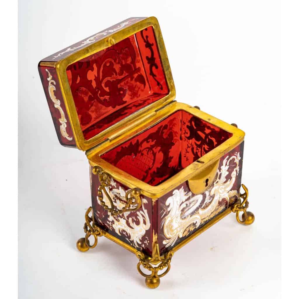 Coffret rectangulaire en bohème, XIXème siècle | Biron Coffret rectangulaire en bohème, XIXème siècle