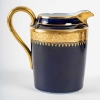 Service à café bleu de Sèvres à double incrustations, 1920 | Biron Service à café bleu de Sèvres à double incrustations, 1920
