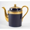Service à café bleu de Sèvres à double incrustations, 1920 | Biron Service à café bleu de Sèvres à double incrustations, 1920