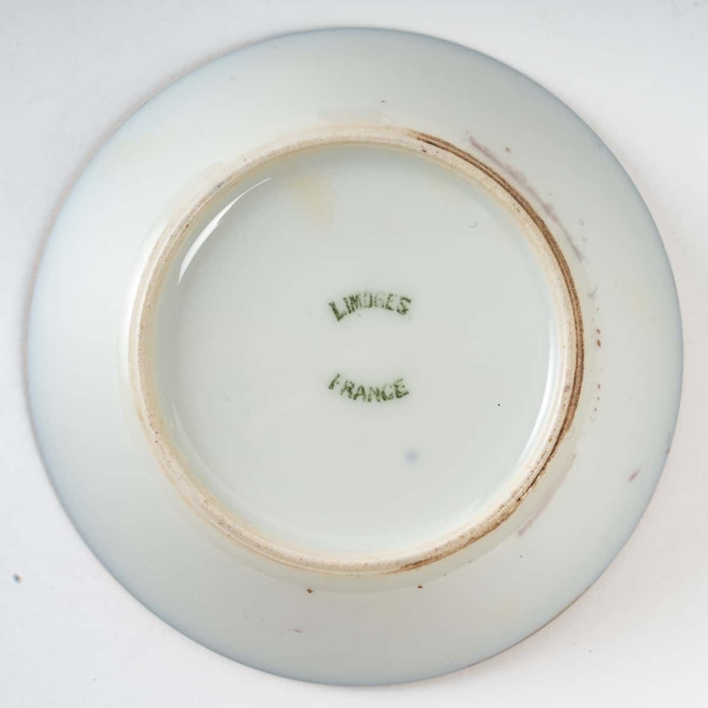 Service à café bleu de Sèvres à double incrustations, 1920 | Biron Service à café bleu de Sèvres à double incrustations, 1920