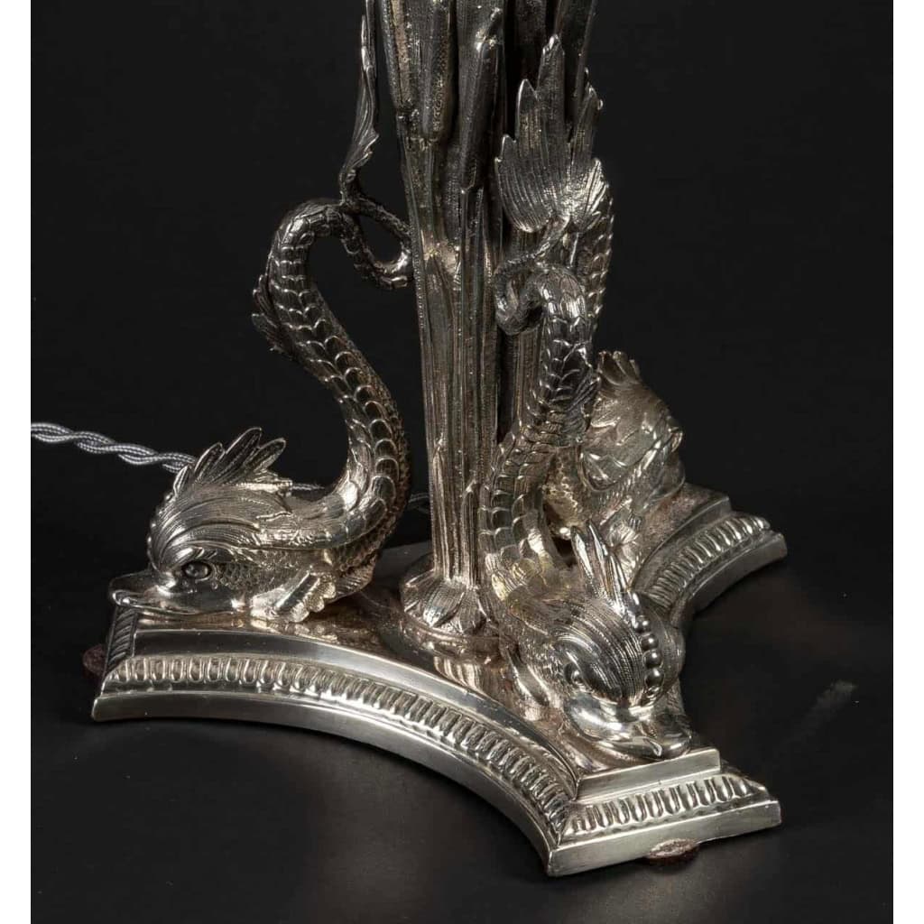 Lampe à 3 dauphins en bronze argenté | Biron Lampe à 3 dauphins en bronze argenté