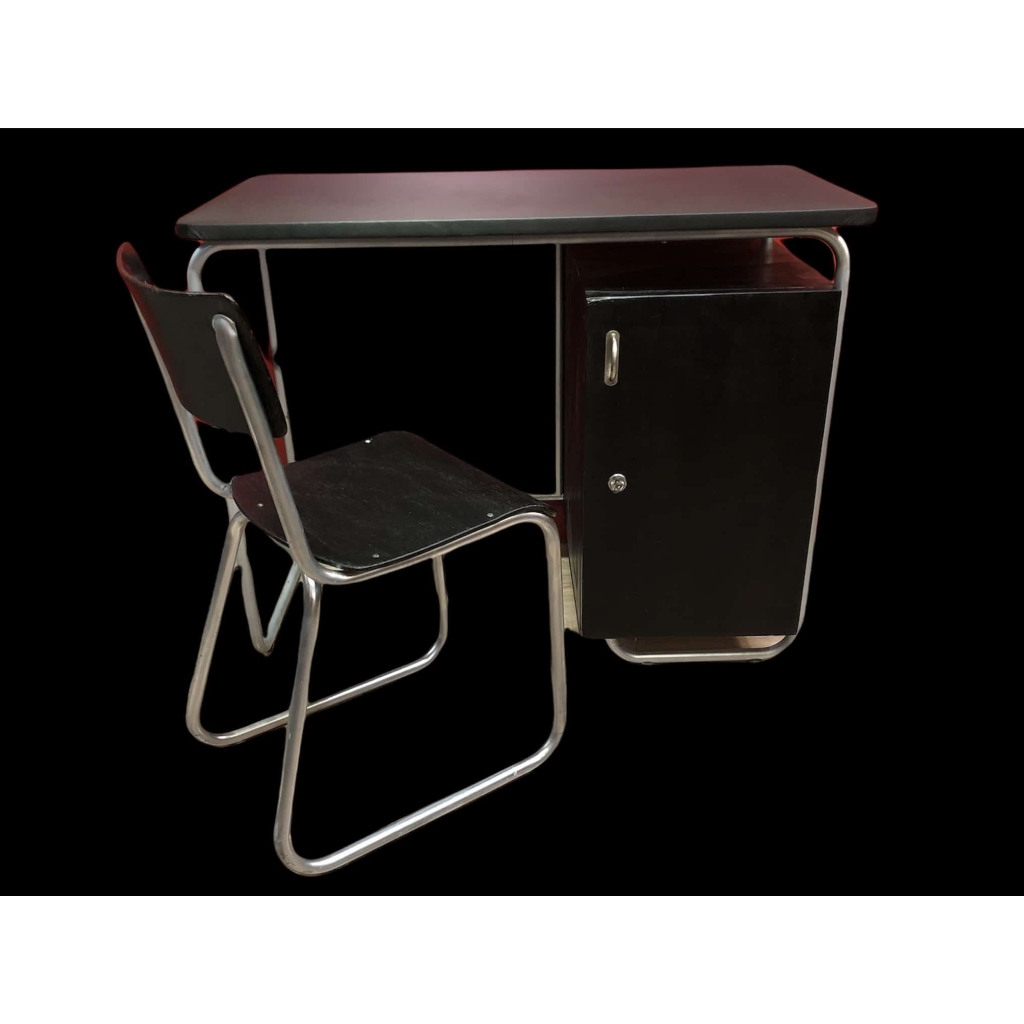 Bureau style BAUHAUS en bois peint et pieds tubulaires en métal plateau gainé de similicuir noir | Biron Bureau style BAUHAUS en bois peint et pieds tubulaires en métal plateau gainé de similicuir noir