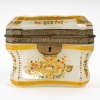 Rare coffre en opaline blanche émaillé (1840-1860) | Biron ||||||||