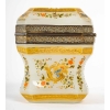 Rare coffre en opaline blanche émaillé (1840-1860) | Biron Rare coffre en opaline blanche émaillé (1840-1860)
