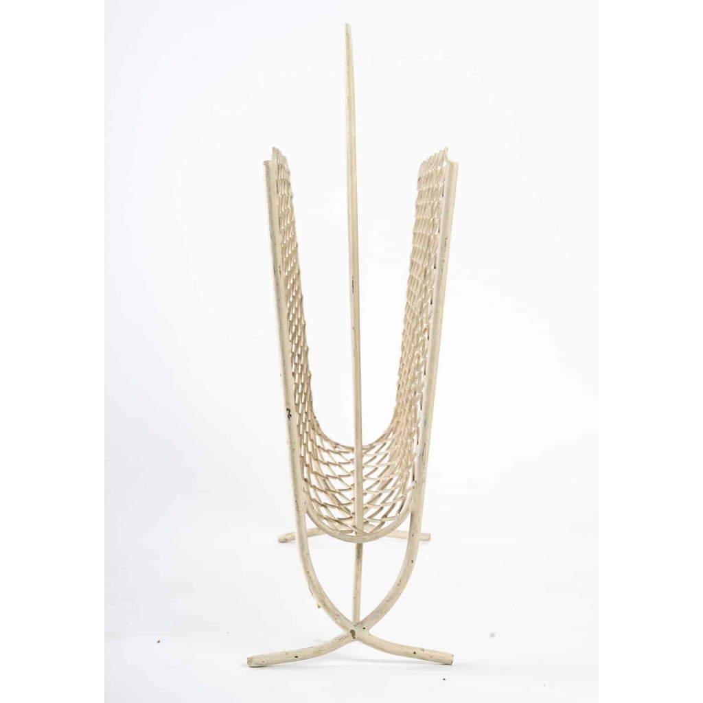Porte journaux en métal peint, 1950 | Biron Porte journaux en métal peint, 1950