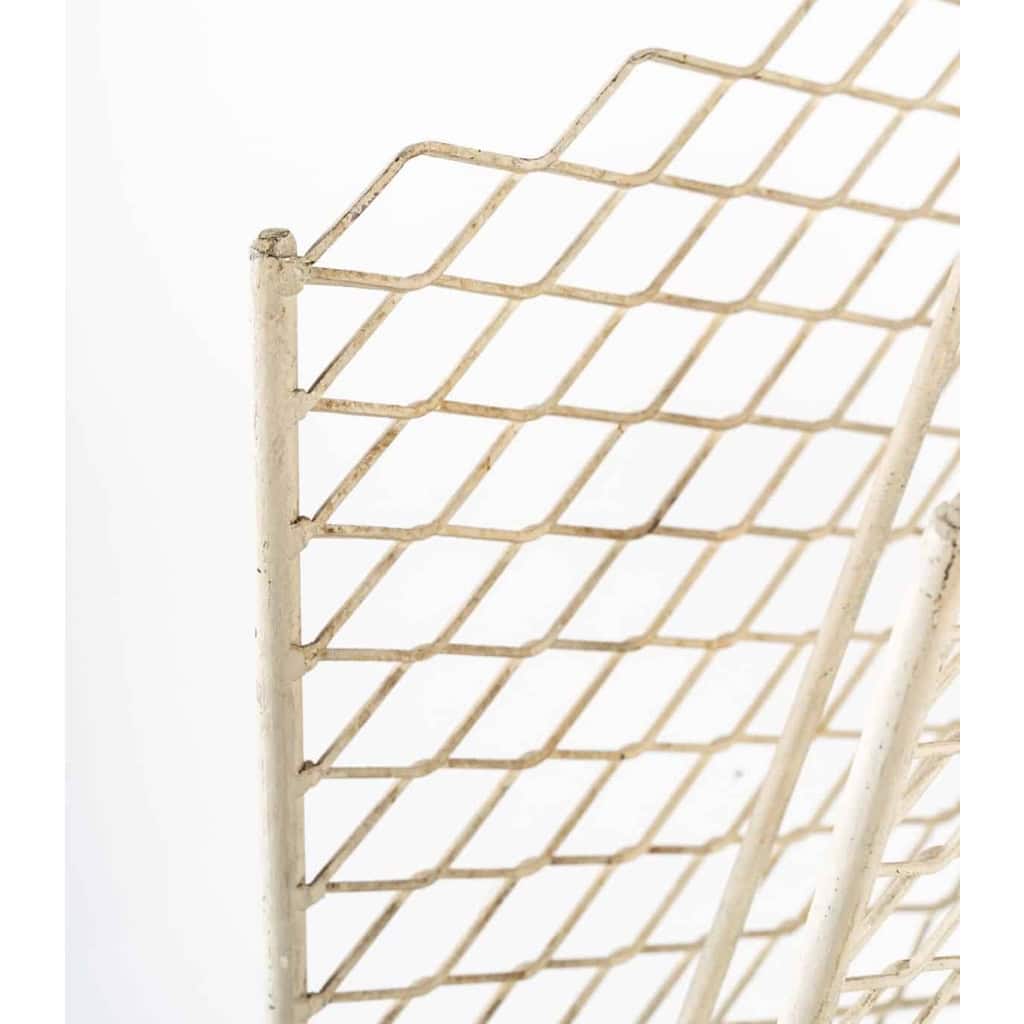 Porte journaux en métal peint, 1950 | Biron Porte journaux en métal peint, 1950