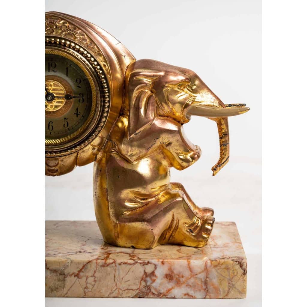 Pendulette de bureau aux éléphants, XXème siècle, Art Nouveau | Biron Pendulette de bureau aux éléphants, XXème siècle, Art Nouveau