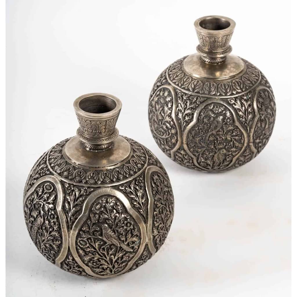 Paire de vases ronds en cuivre et argent, XIXème siècle | Biron Paire de vases ronds en cuivre et argent, XIXème siècle