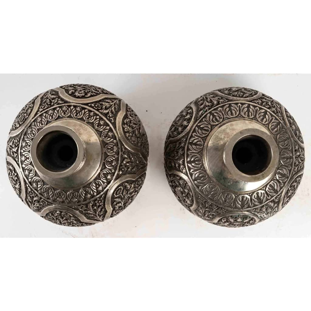 Paire de vases ronds en cuivre et argent, XIXème siècle | Biron Paire de vases ronds en cuivre et argent, XIXème siècle