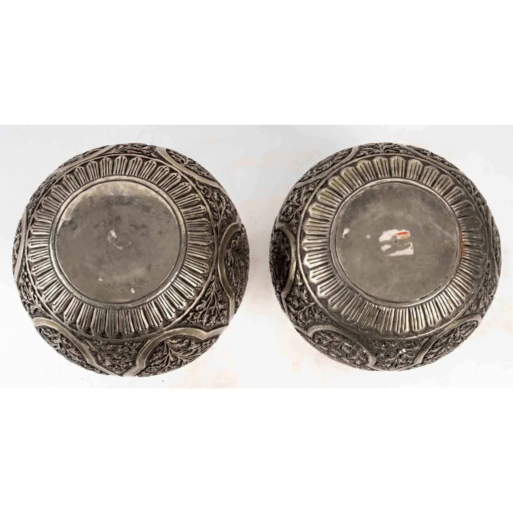 Paire de vases ronds en cuivre et argent, XIXème siècle | Biron Paire de vases ronds en cuivre et argent, XIXème siècle