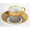 12 tasses couleurs à incrustations or, XIXème siècle | Biron 12 tasses couleurs à incrustations or, XIXème siècle