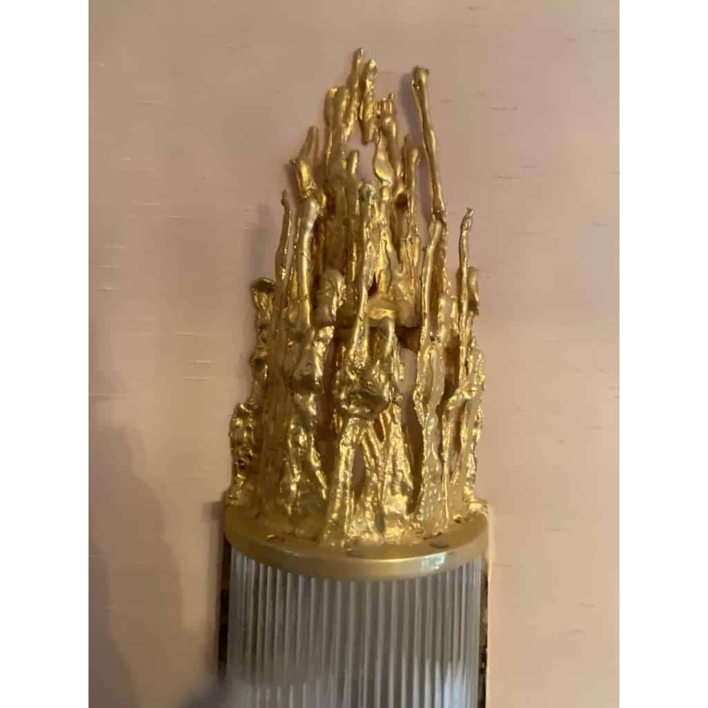 1970′ Paire D’Appliques En Bronze Doré Et Tubes En Verre Par Victor Boeltz Décor Stalagmites et Stalactites H103 cm | Biron 1970′ Paire D’Appliques En Bronze Doré Et Tubes En Verre Par Victor Boeltz Décor Stalagmites et Stalactites H103 cm