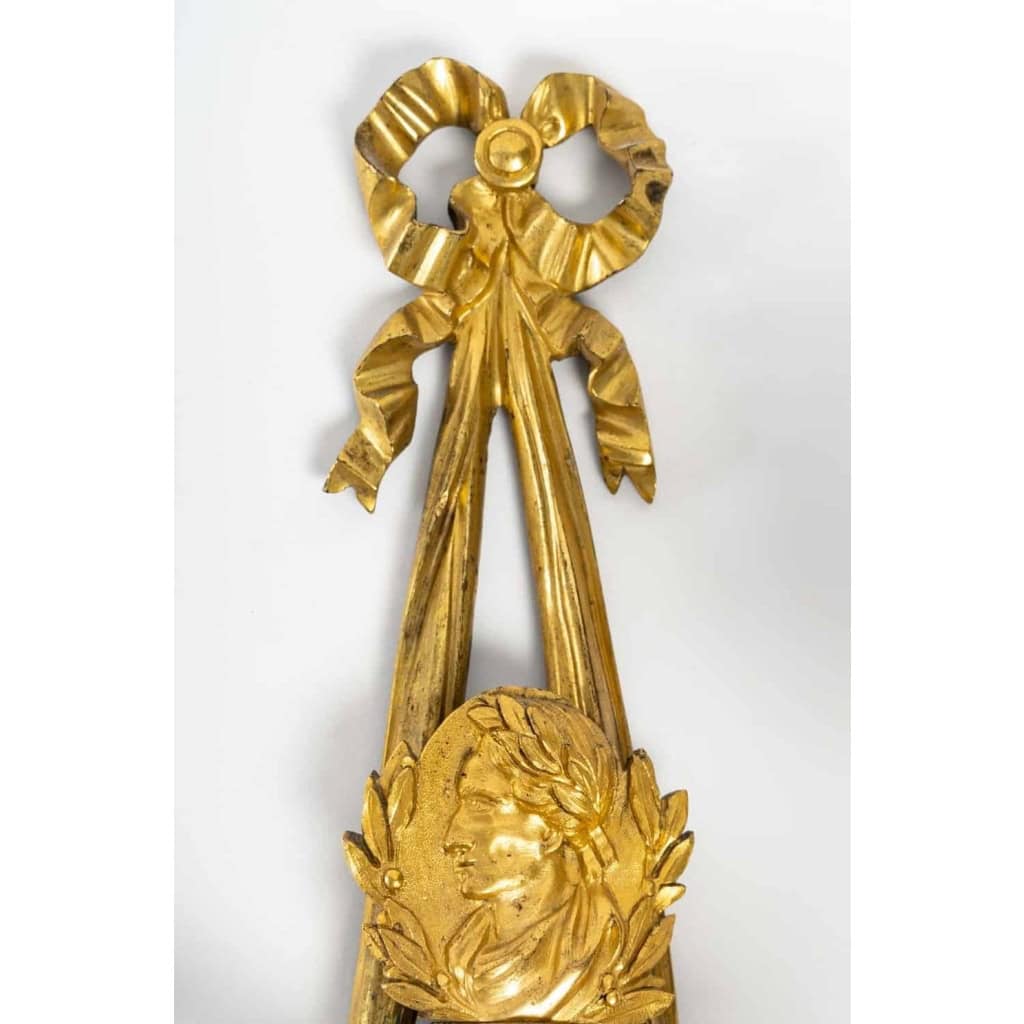 Paire d’appliques d’époque Louis XVI (1774 – 1793). | Biron Paire d'appliques d'époque Louis XVI (1774 - 1793).